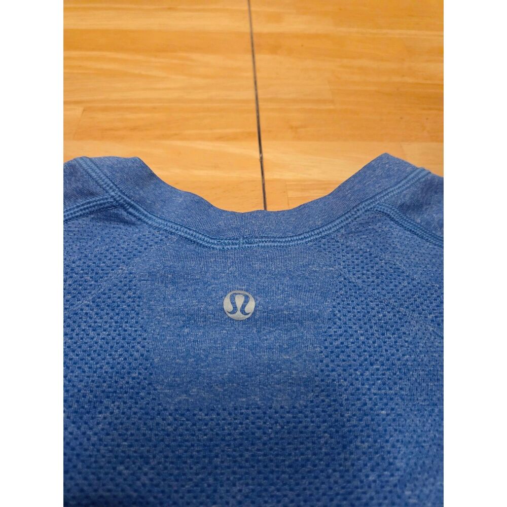 Lululemon Mens Shirt Small Metal Vent Tech Heathered Lakeside Blue Yoga Crossfit - Picture 4 of 6